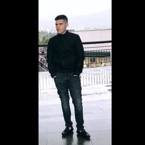 Meet your Posher, Christian